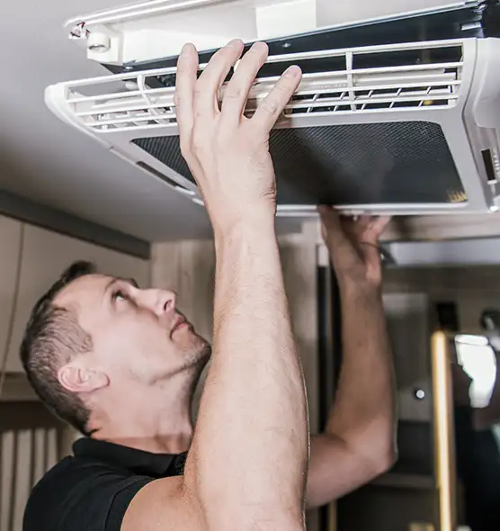  Professional Licensed And Insured Cleaners in Universal City, TX